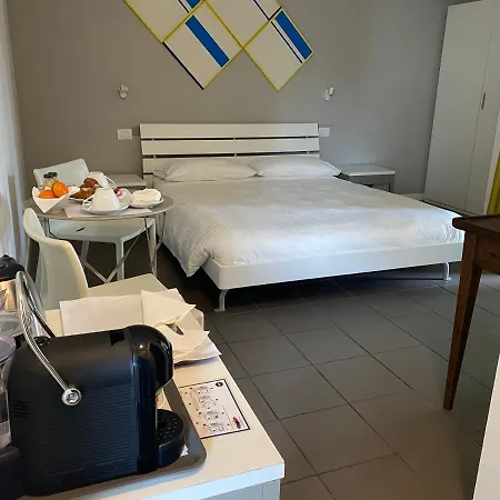 Warmup - Parcheggio Incluso Nella Corte Interna