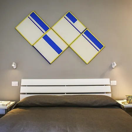 Warmup - Parcheggio Incluso Nella Corte Interna