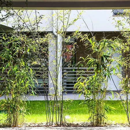 לינה וארוחת בוקר Warmup - Parcheggio Incluso Nella Corte Interna 4*