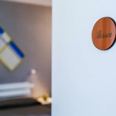 Bed & Breakfast Warmup - Parcheggio Incluso Nella Corte Interna 3*