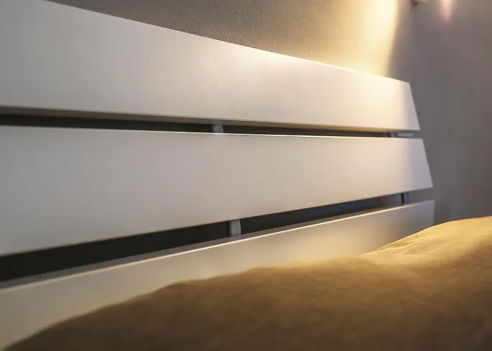 Alojamento de Acomodação e Pequeno-almoço Warmup - Parcheggio Incluso Nella Corte Interna 4*