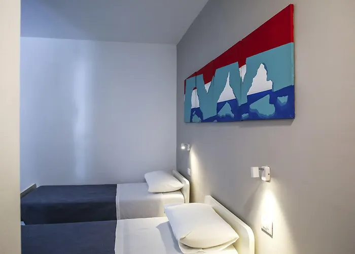 Warmup - Parcheggio Incluso Nella Corte Interna Alojamento de Acomodação e Pequeno-almoço 4*