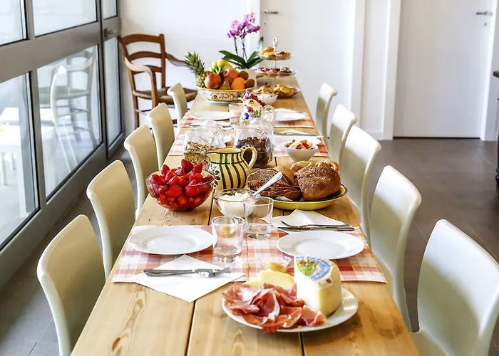 Warmup - Parcheggio Incluso Nella Corte Interna Alojamento de Acomodação e Pequeno-almoço 4*