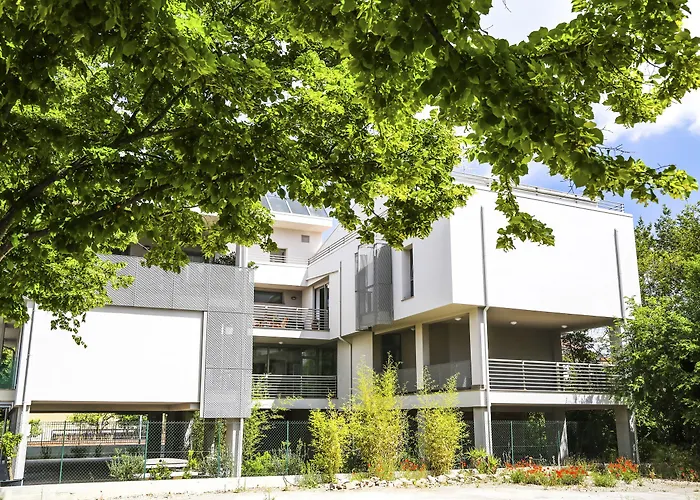 Warmup - Parcheggio Incluso Nella Corte Interna