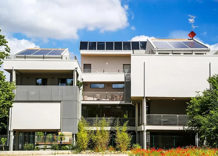 Warmup - Parcheggio Incluso Nella Corte Interna