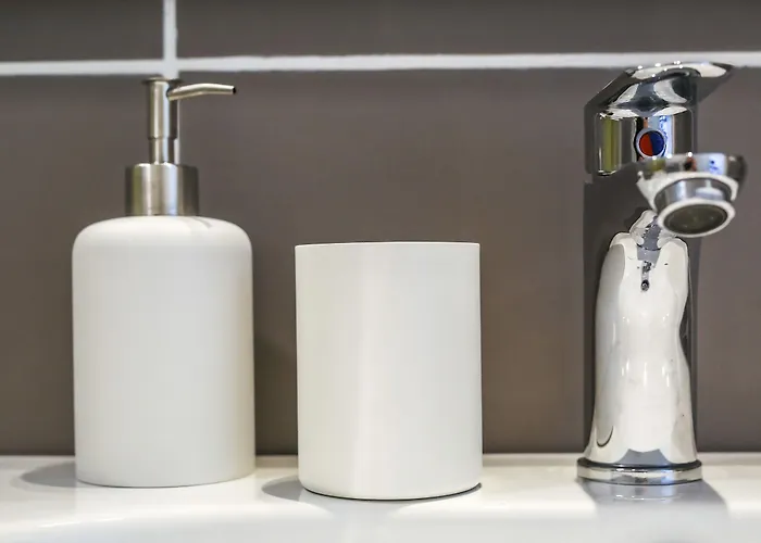 Warmup - Parcheggio Incluso Nella Corte Interna