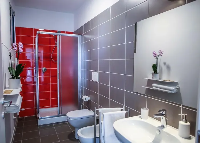 Alojamento de Acomodação e Pequeno-almoço Warmup - Parcheggio Incluso Nella Corte Interna