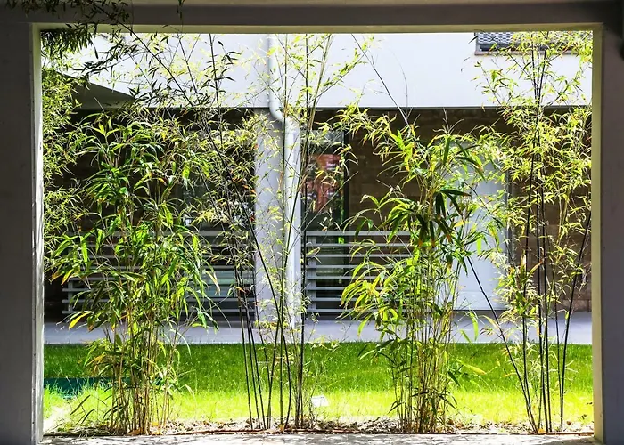 Alojamento de Acomodação e Pequeno-almoço Warmup - Parcheggio Incluso Nella Corte Interna 4*